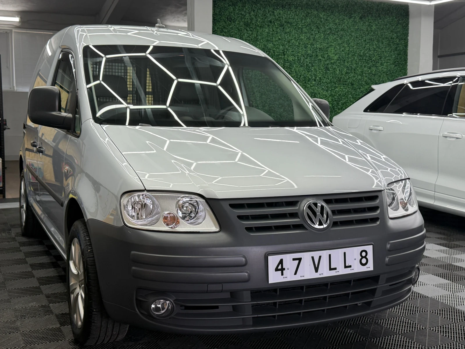 VW Caddy, снимка 2 - Автомобили и джипове - 56108526