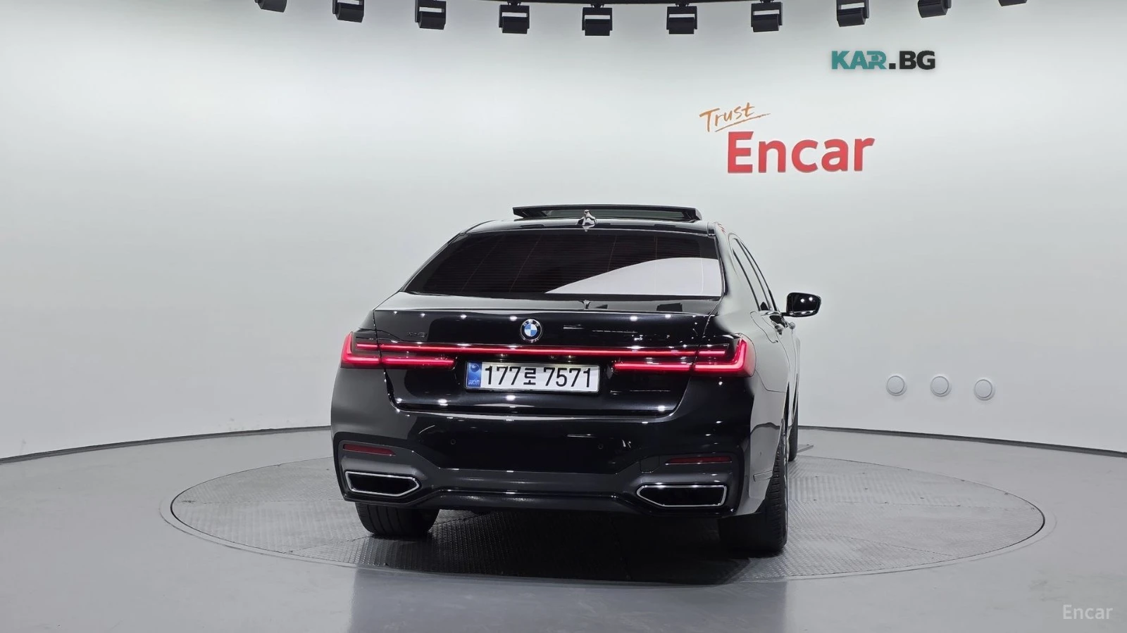 BMW 740 M* SPORT* ОБДУХВАНЕ* ДИСТРОНИК* ХЕДЪП* 360КАМЕРА* , снимка 4 - Автомобили и джипове - 56202965