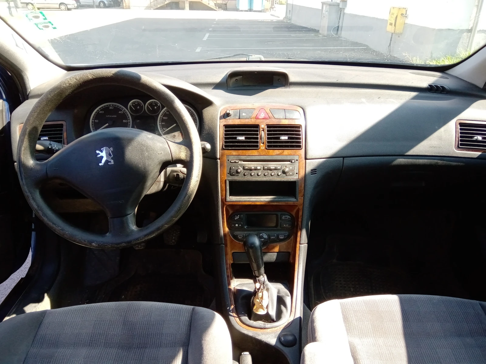 Peugeot 307 2.0 HDI SW, снимка 8 - Автомобили и джипове - 56331173
