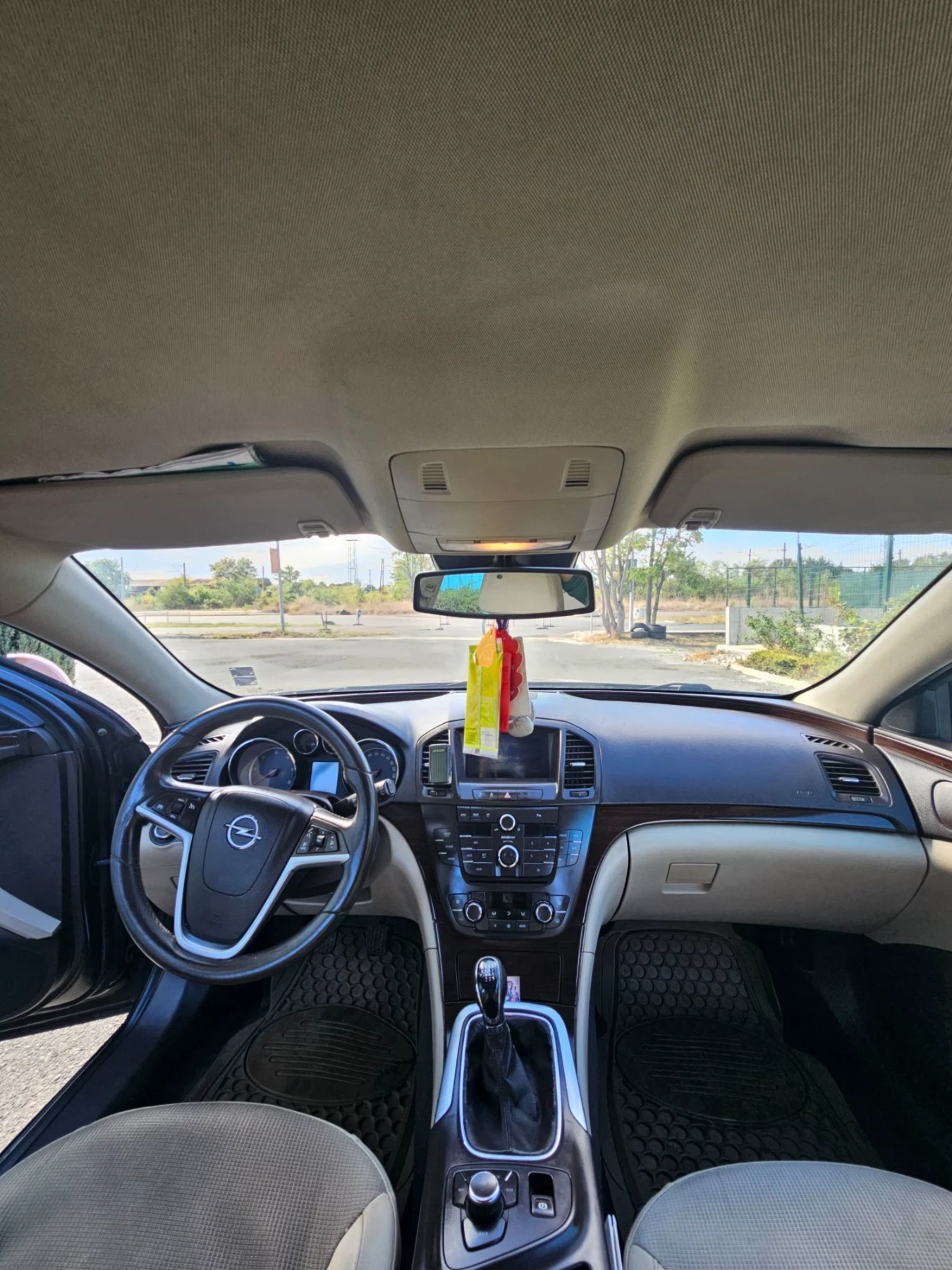 Opel Insignia, снимка 8 - Автомобили и джипове - 56335792