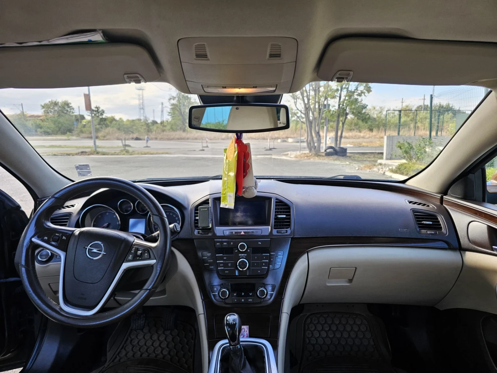 Opel Insignia, снимка 7 - Автомобили и джипове - 56335792