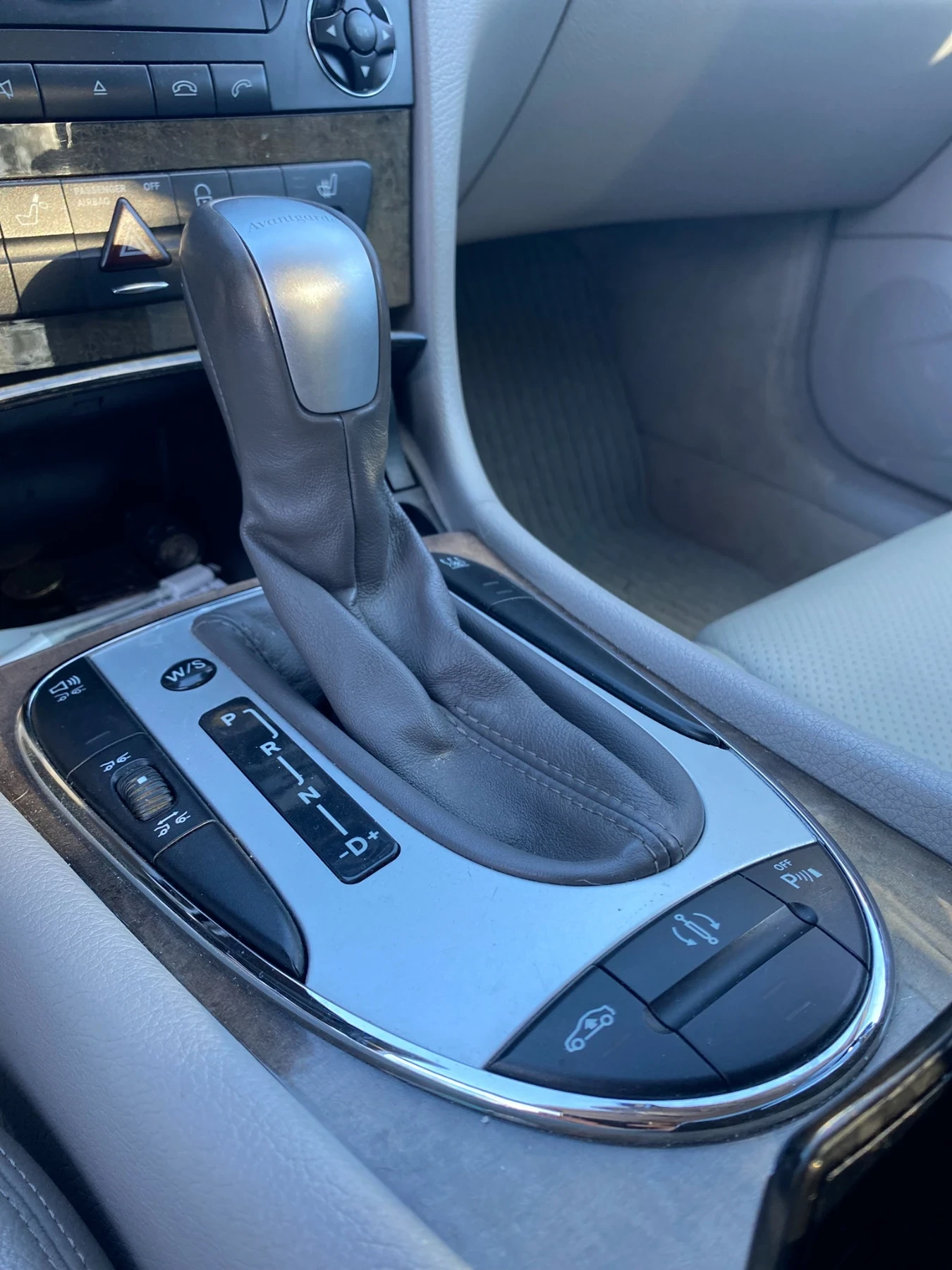Mercedes-Benz E 500, снимка 7 - Автомобили и джипове - 56482708