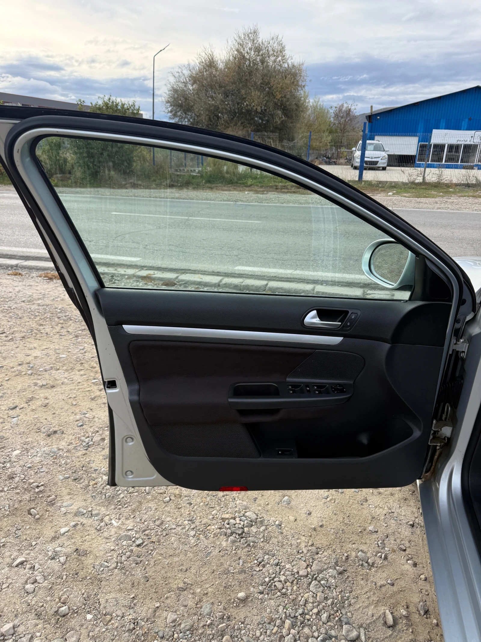 VW Jetta 1.9TDI* UNITED* BLUEmotion* ������ | Mobile.bg � ����������� 13