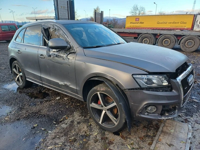 Audi Q5 0899730300, снимка 1 - Автомобили и джипове - 47360379