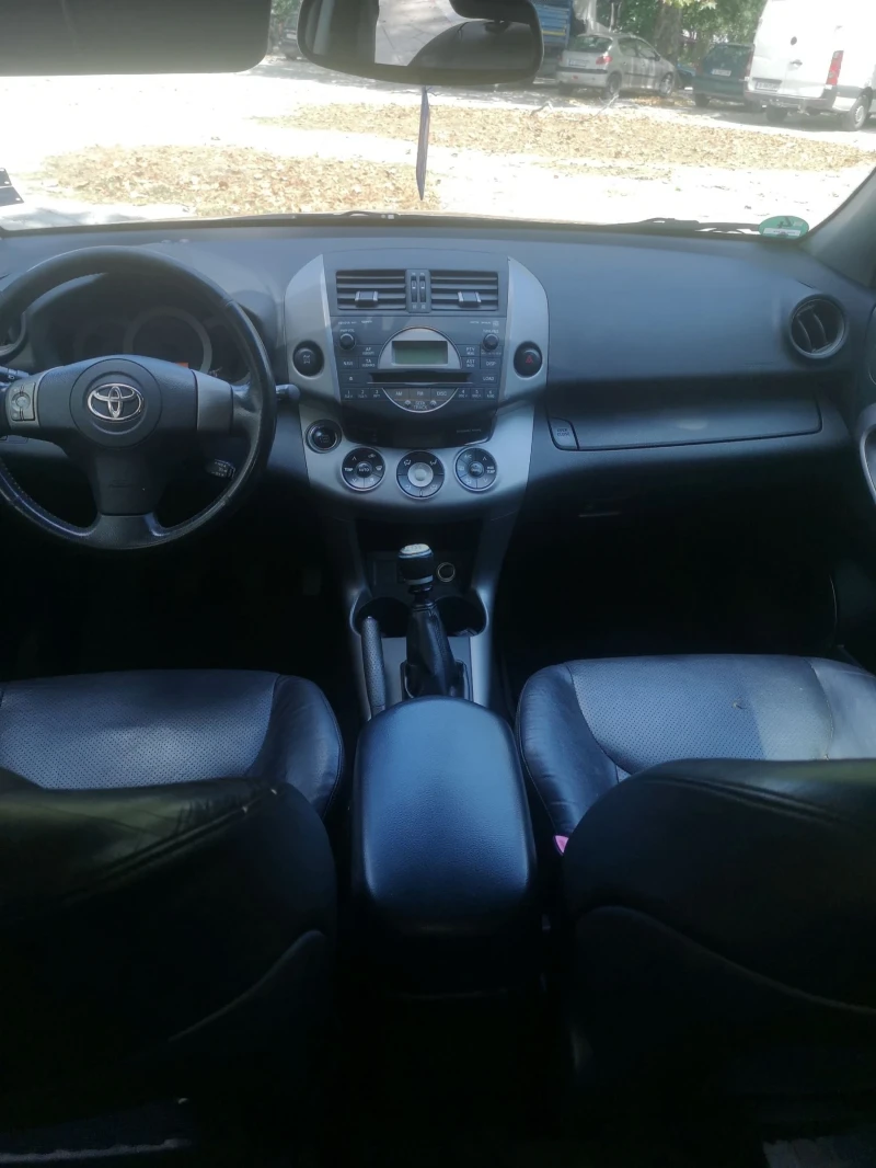 Toyota Rav4, снимка 5 - Автомобили и джипове - 47678378