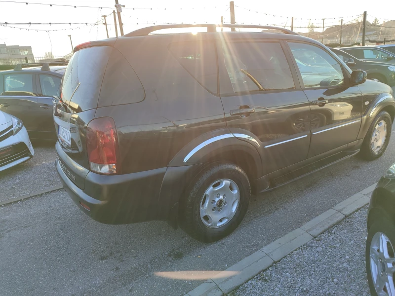 SsangYong Rexton 2.7XDI 4x4, снимка 4 - Автомобили и джипове - 48405874