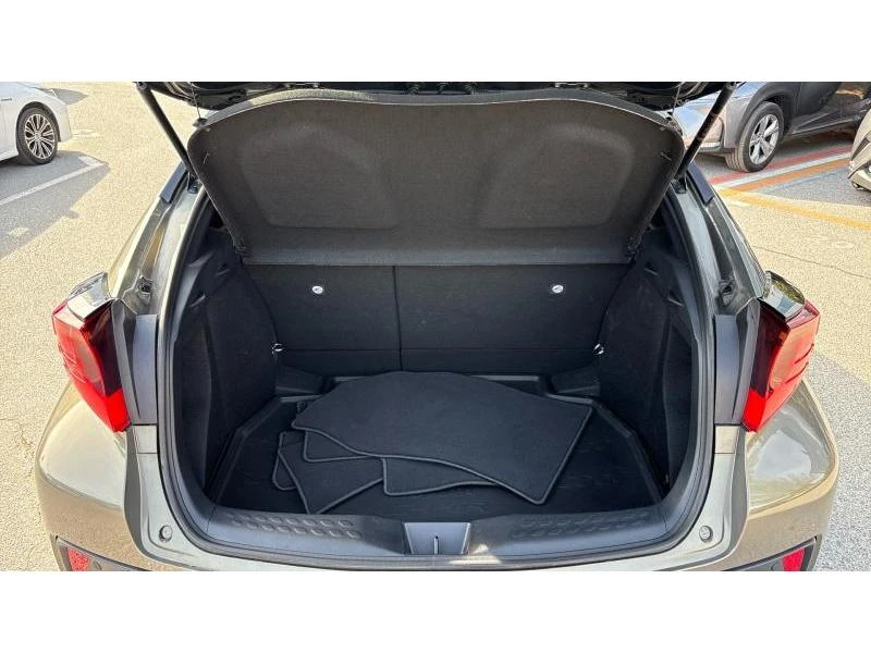 Toyota C-HR 1.8HSD SELECTION, снимка 10 - Автомобили и джипове - 56408553