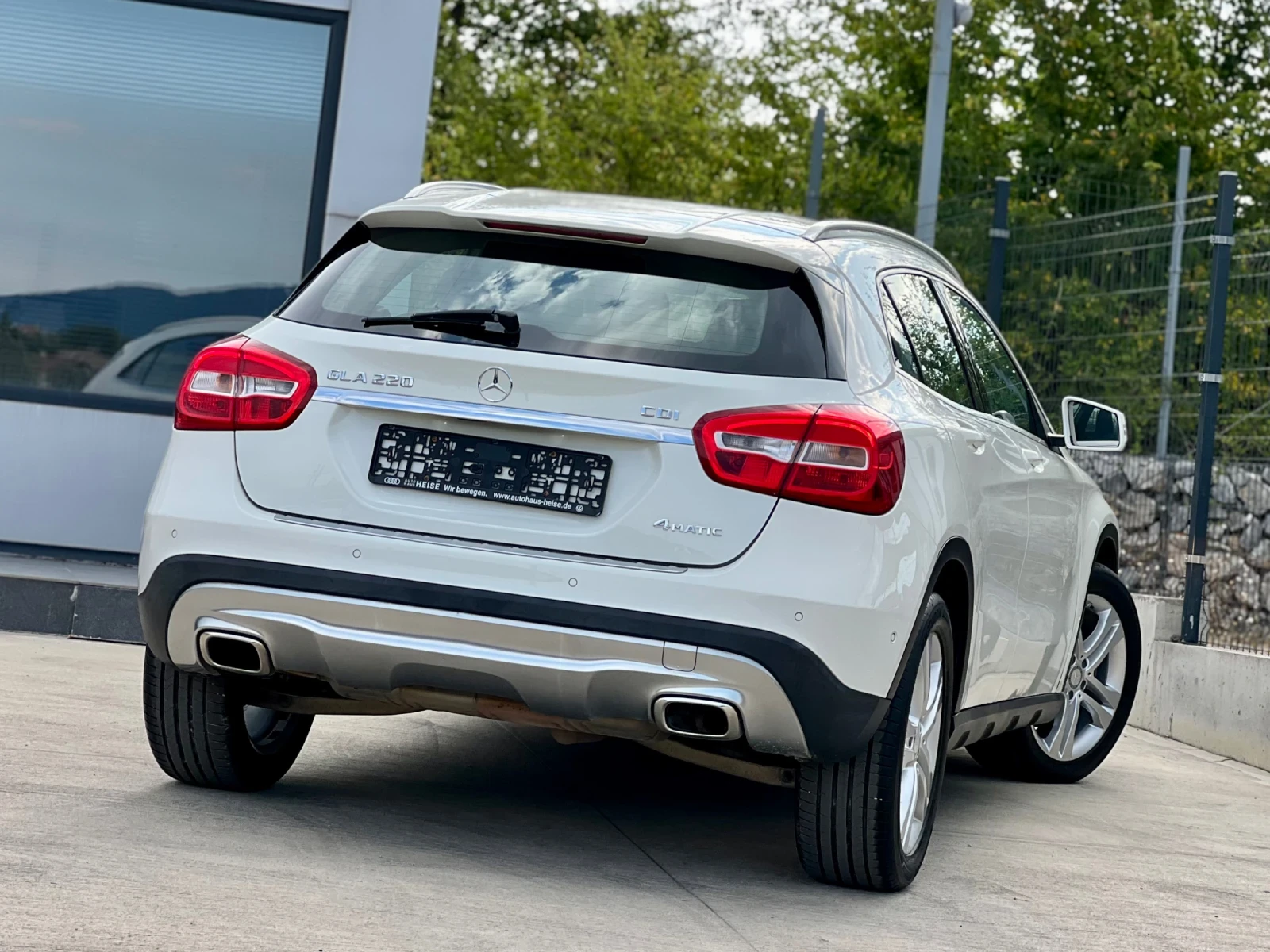 Mercedes-Benz GLA 220 4MATIC-4X4 / 220D-170HP / URBAN / РЕАЛЕН ПРОБЕГ  - изображение 5