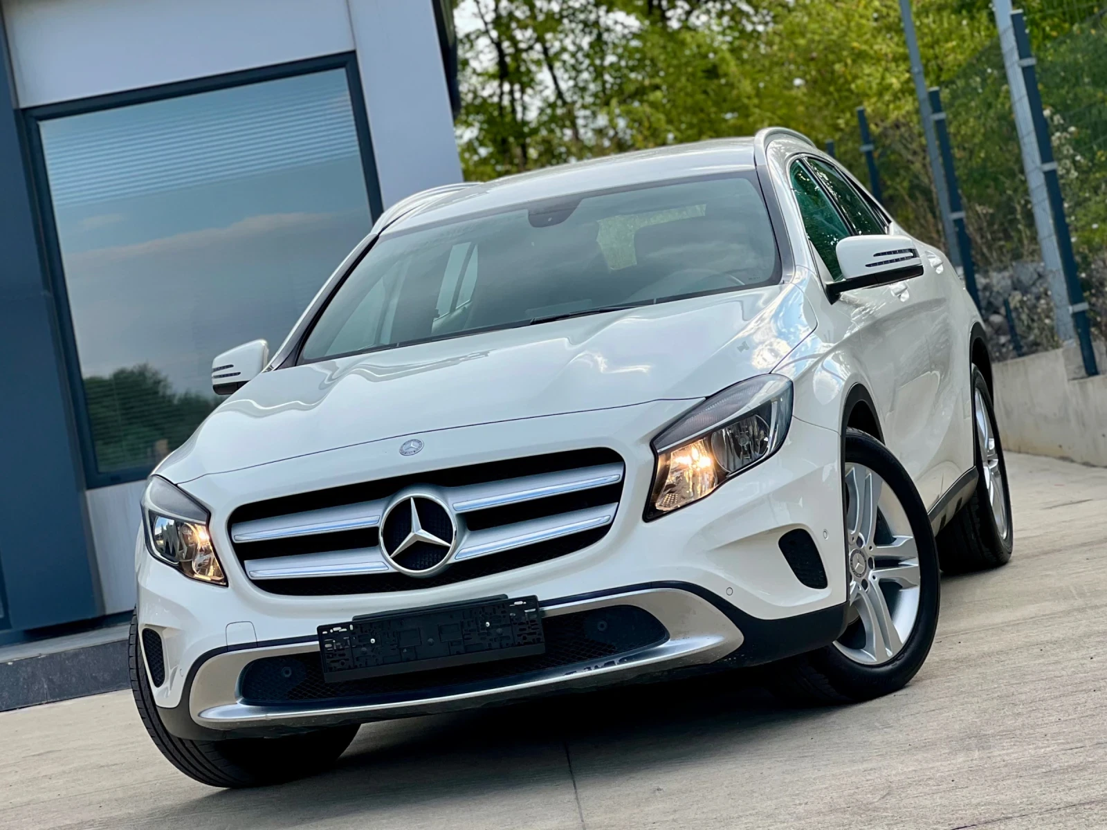 Mercedes-Benz GLA 220 4MATIC-4X4 / 220D-170HP / URBAN / РЕАЛЕН ПРОБЕГ  - изображение 3