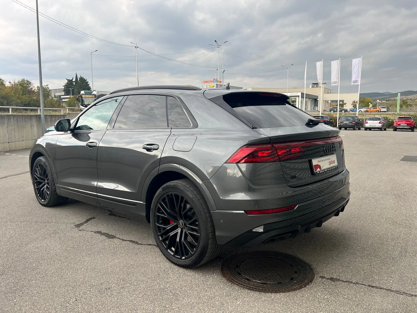 Audi Q8 55 TFSIe quattro | Mobile.bg � ����������� 4
