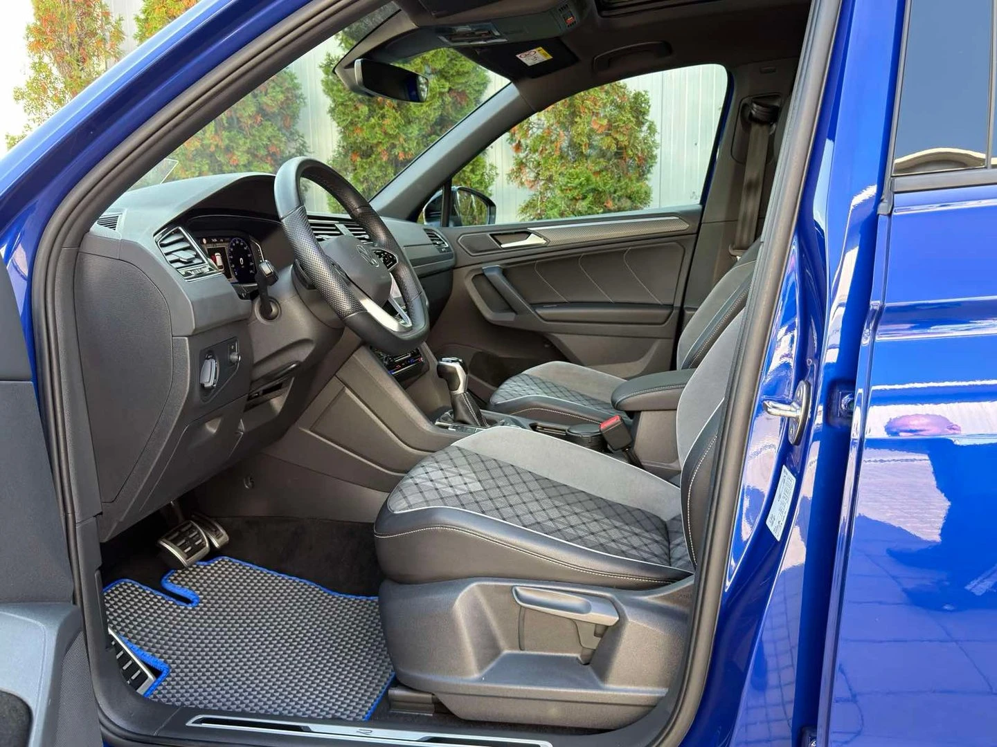 VW Tiguan R-Line 2.0 TDI SCR 4MOTION DSG | Mobile.bg � ����������� 6