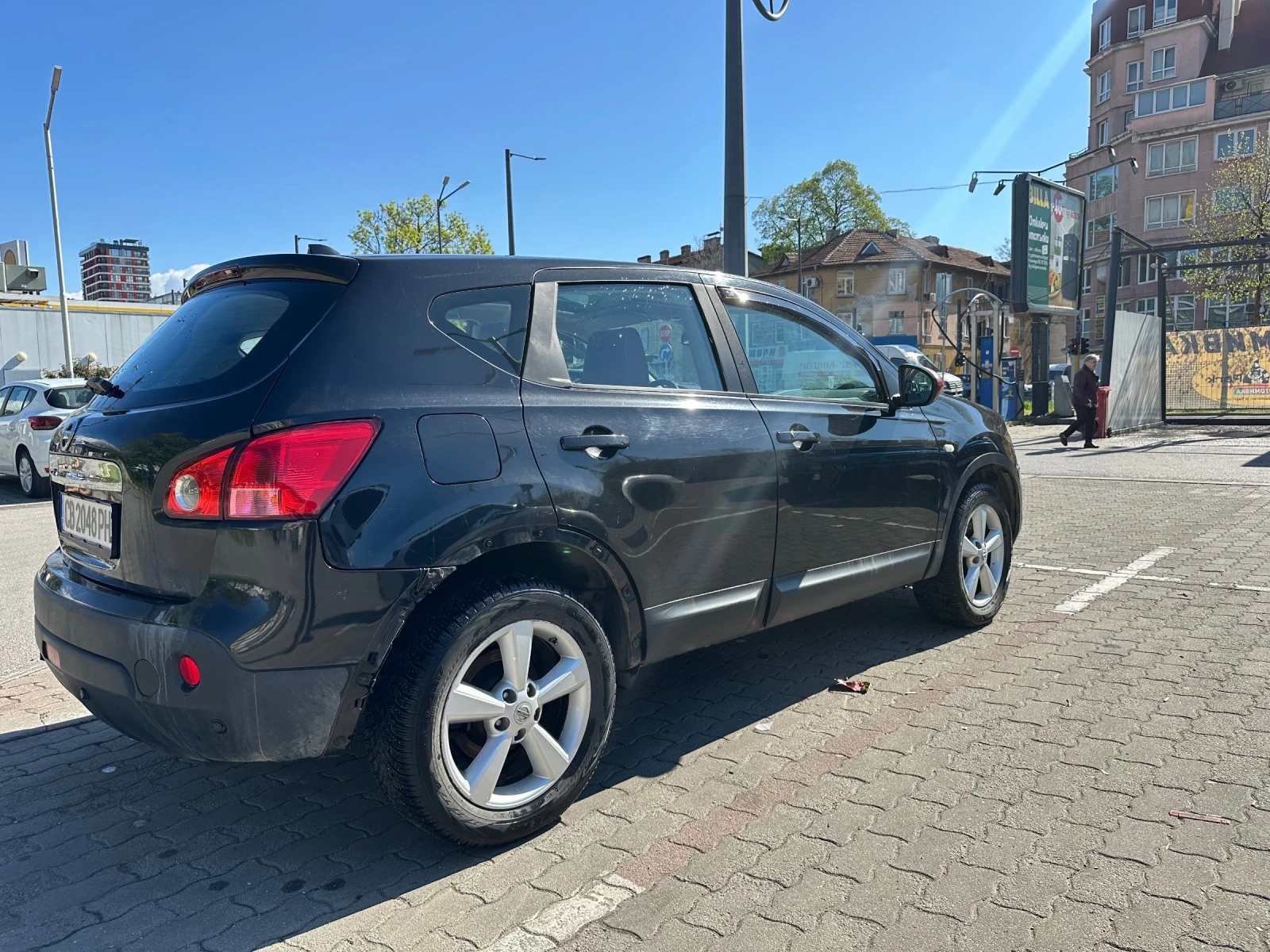 Nissan Qashqai 2.0i 4х4 ГАЗ ПАНОРАМА, снимка 5 - Автомобили и джипове - 54721927