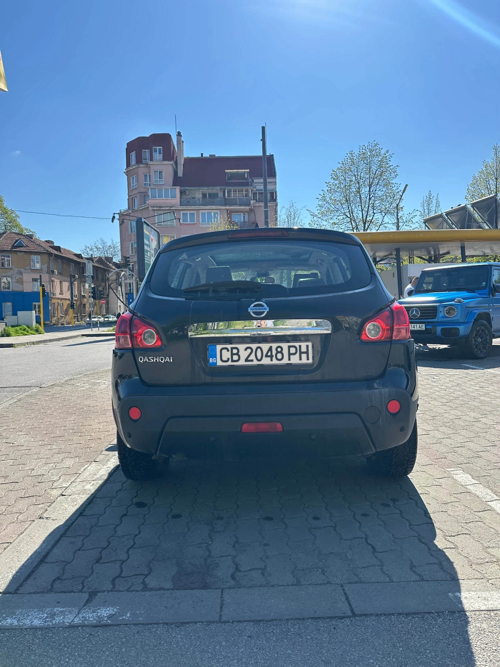 Nissan Qashqai 2.0i 4х4 ГАЗ ПАНОРАМА, снимка 4 - Автомобили и джипове - 54721927