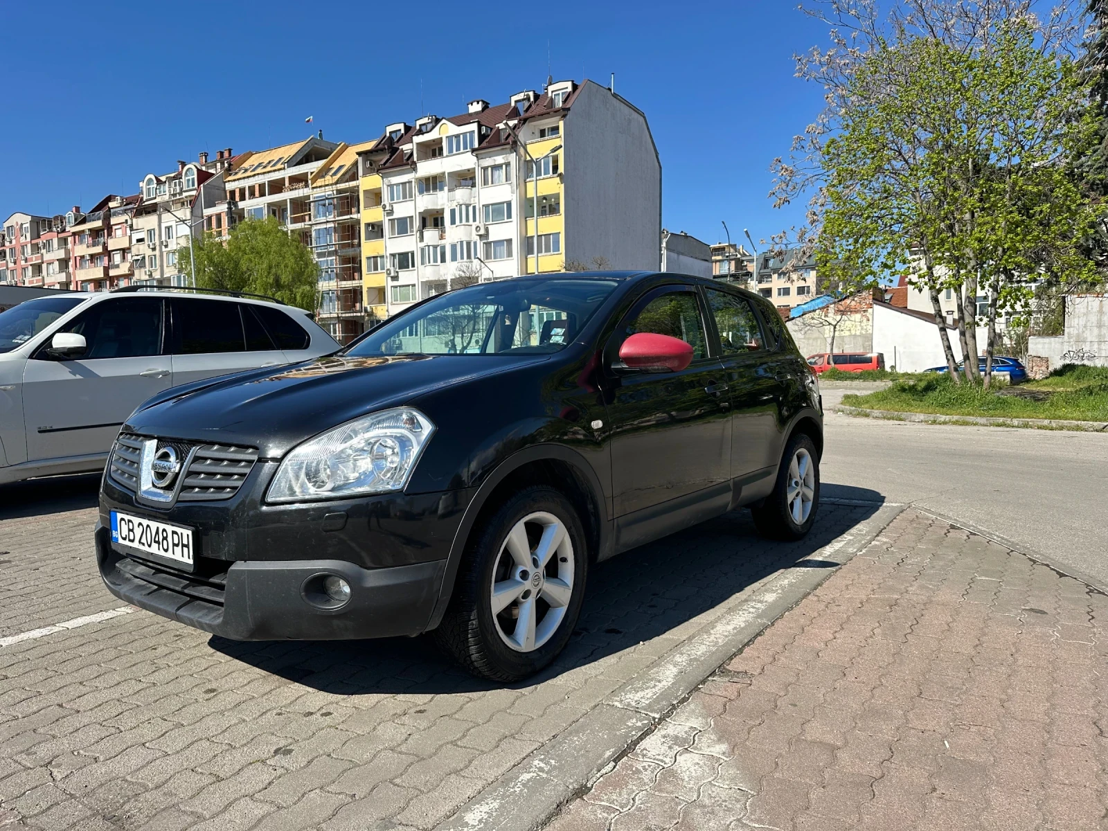 Nissan Qashqai 2.0i 4х4 ГАЗ ПАНОРАМА, снимка 2 - Автомобили и джипове - 54721927