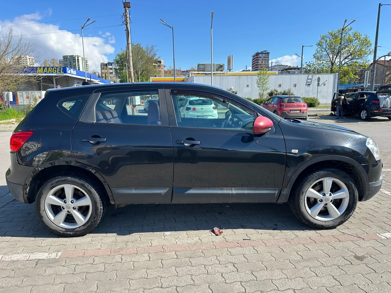 Nissan Qashqai 2.0i 4х4 ГАЗ ПАНОРАМА, снимка 6 - Автомобили и джипове - 54721927