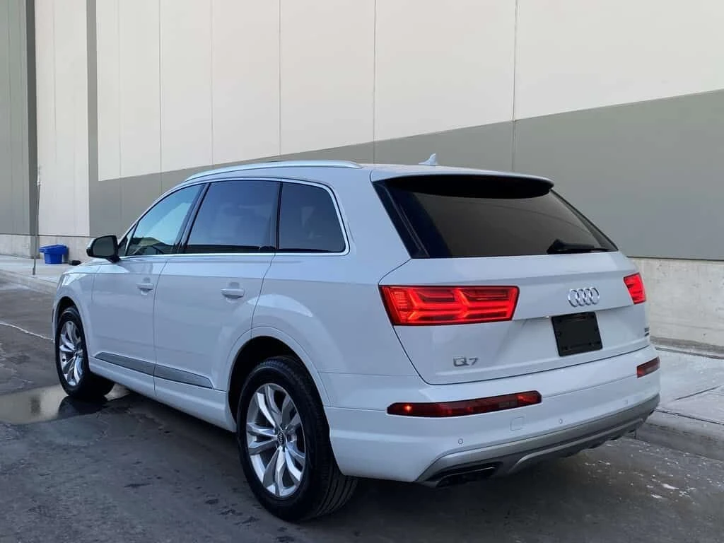 Audi Q7 * 3.0T QUATTRO 360 CAMERA NAV PANO ROOF 7 PASSENGE, снимка 6 - Автомобили и джипове - 53848843