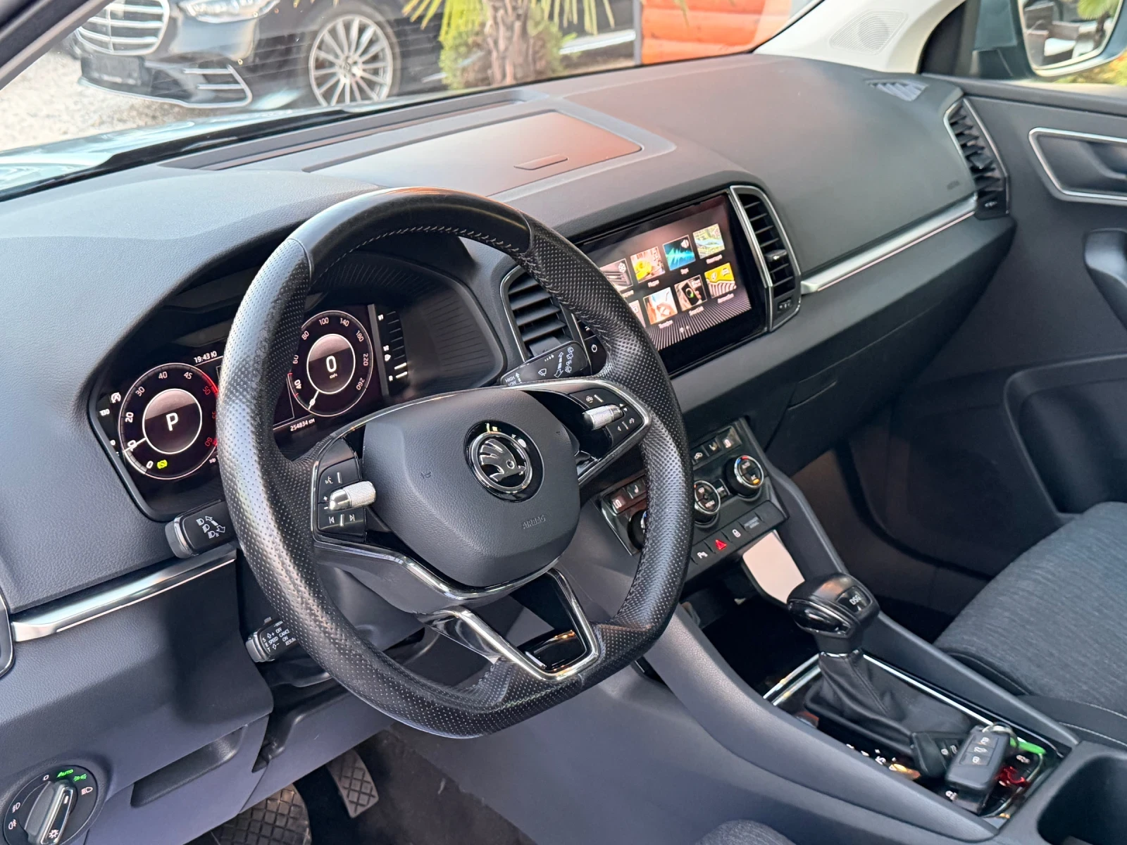 Skoda Karoq 2.0d нов внос от Белгия/2021г!, снимка 10 - Автомобили и джипове - 54703861