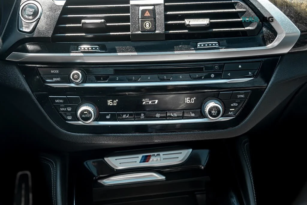 BMW X4 M40i* 360 КАМЕРА* ПАНОРАМА* КОЖА* ПОДГРЕВ , снимка 15 - Автомобили и джипове - 55706595
