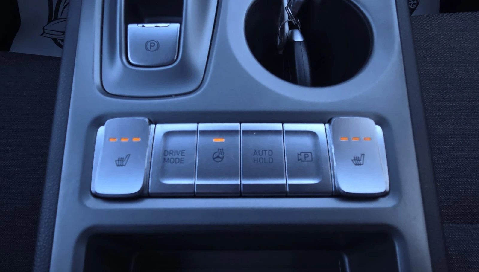 Hyundai Kona SOH100%/Сервизна Книжка, снимка 12 - Автомобили и джипове - 56322993
