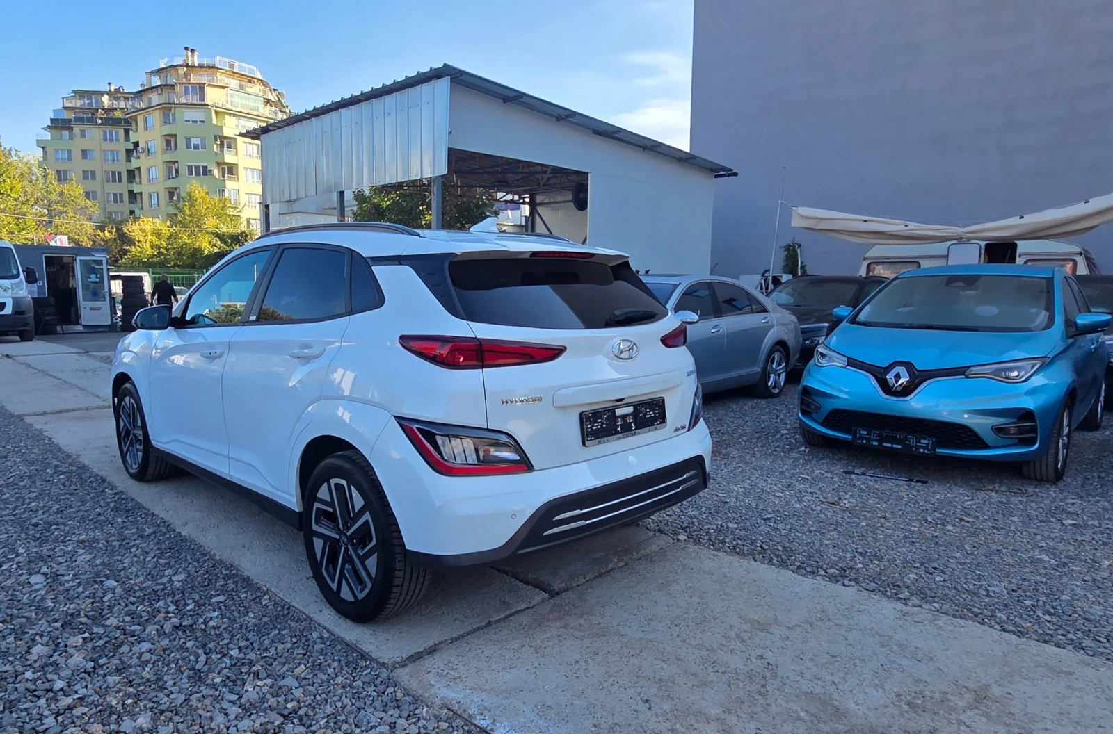 Hyundai Kona SOH100%/Сервизна Книжка, снимка 4 - Автомобили и джипове - 56322993