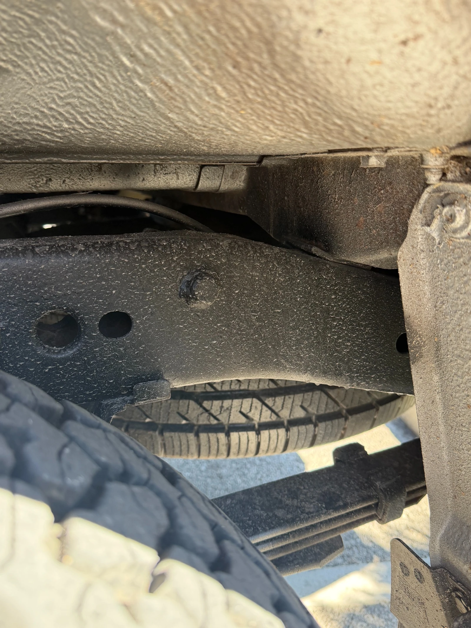 Nissan Navara 2.5D 170�.�. | Mobile.bg � ����������� 10