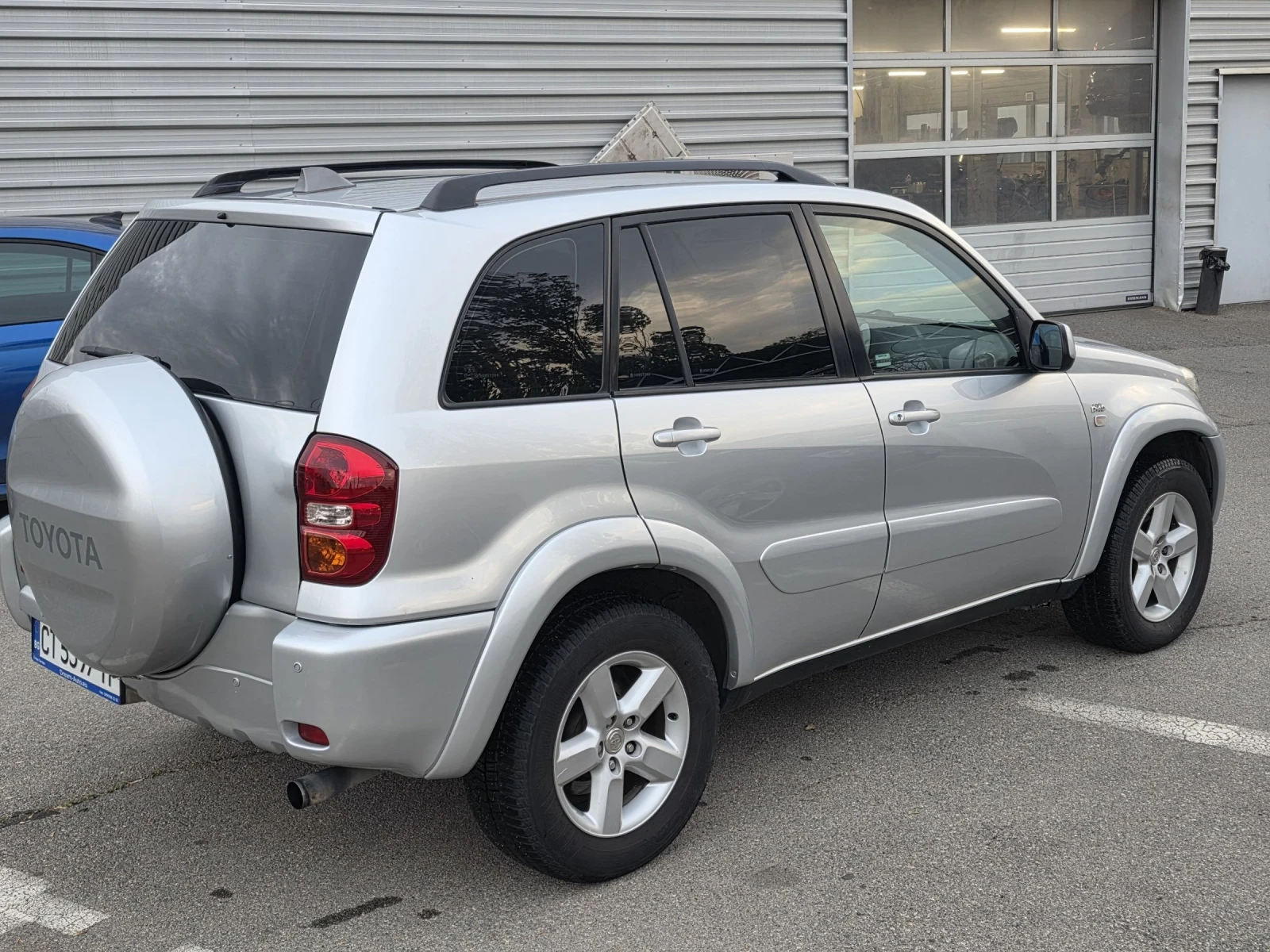 Toyota Rav4 2.0D, снимка 4 - Автомобили и джипове - 56683080