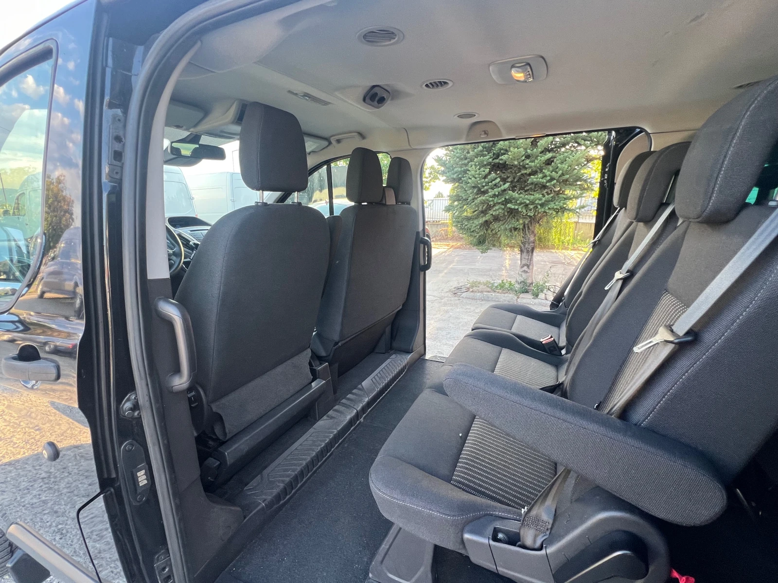 Ford Transit Custom ПЪТНИЧЕСКИ 9 Места , Клима , КАТО НОВ - изображение 8