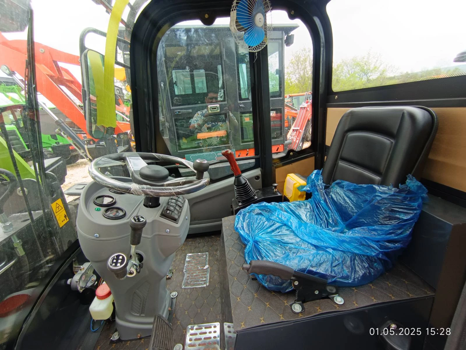 ����� ������� Komatsu 1200 �� 65 �.�. | Mobile.bg � ����������� 5