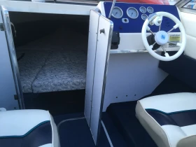 Моторна яхта Bayliner s, снимка 7 - Воден транспорт - 52819162