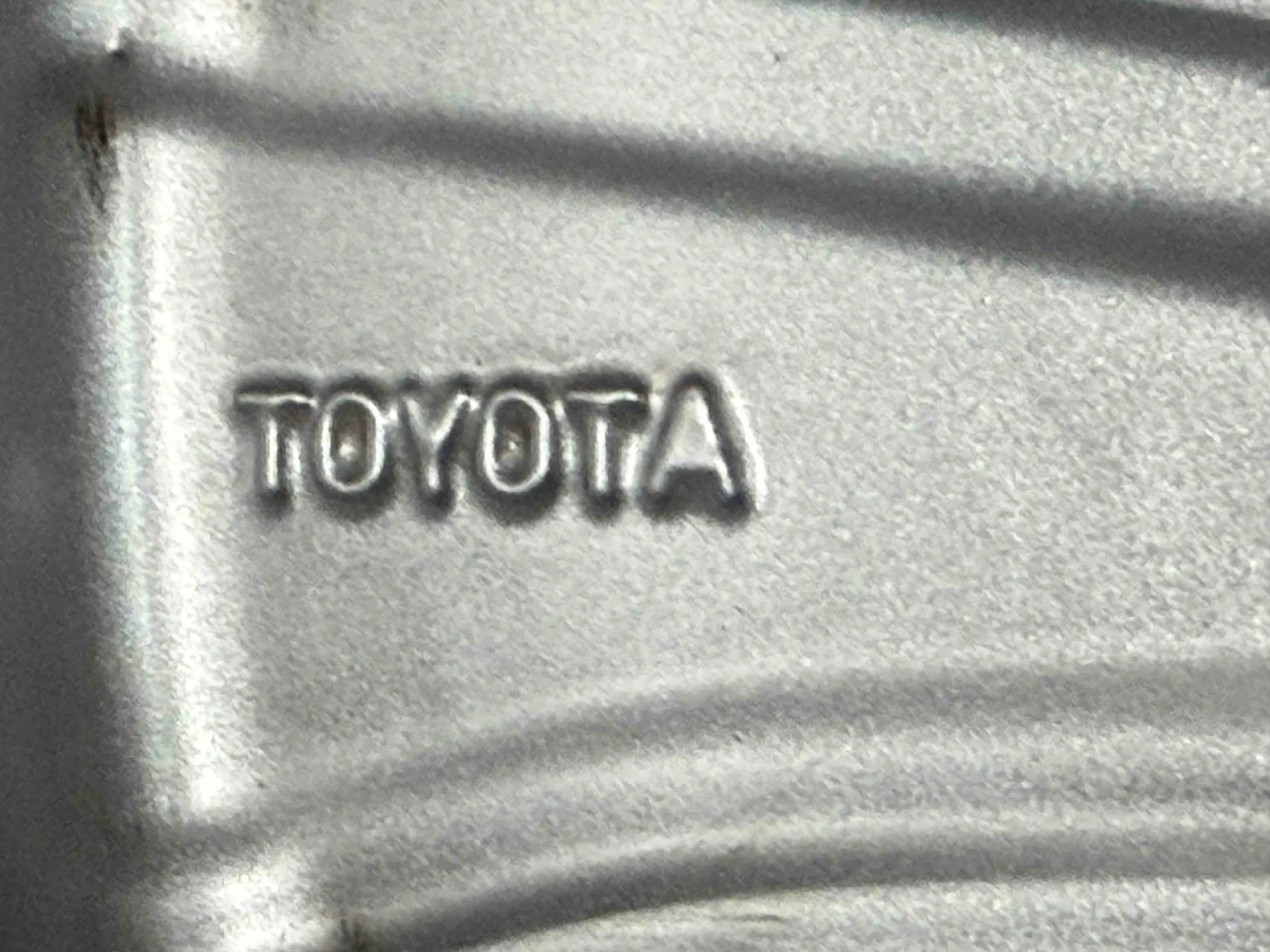 ���� � ������ 185/65R15 �� Toyota | Mobile.bg � ����������� 10