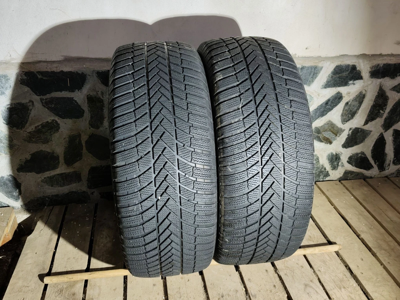 Гуми Зимни 265/55R19