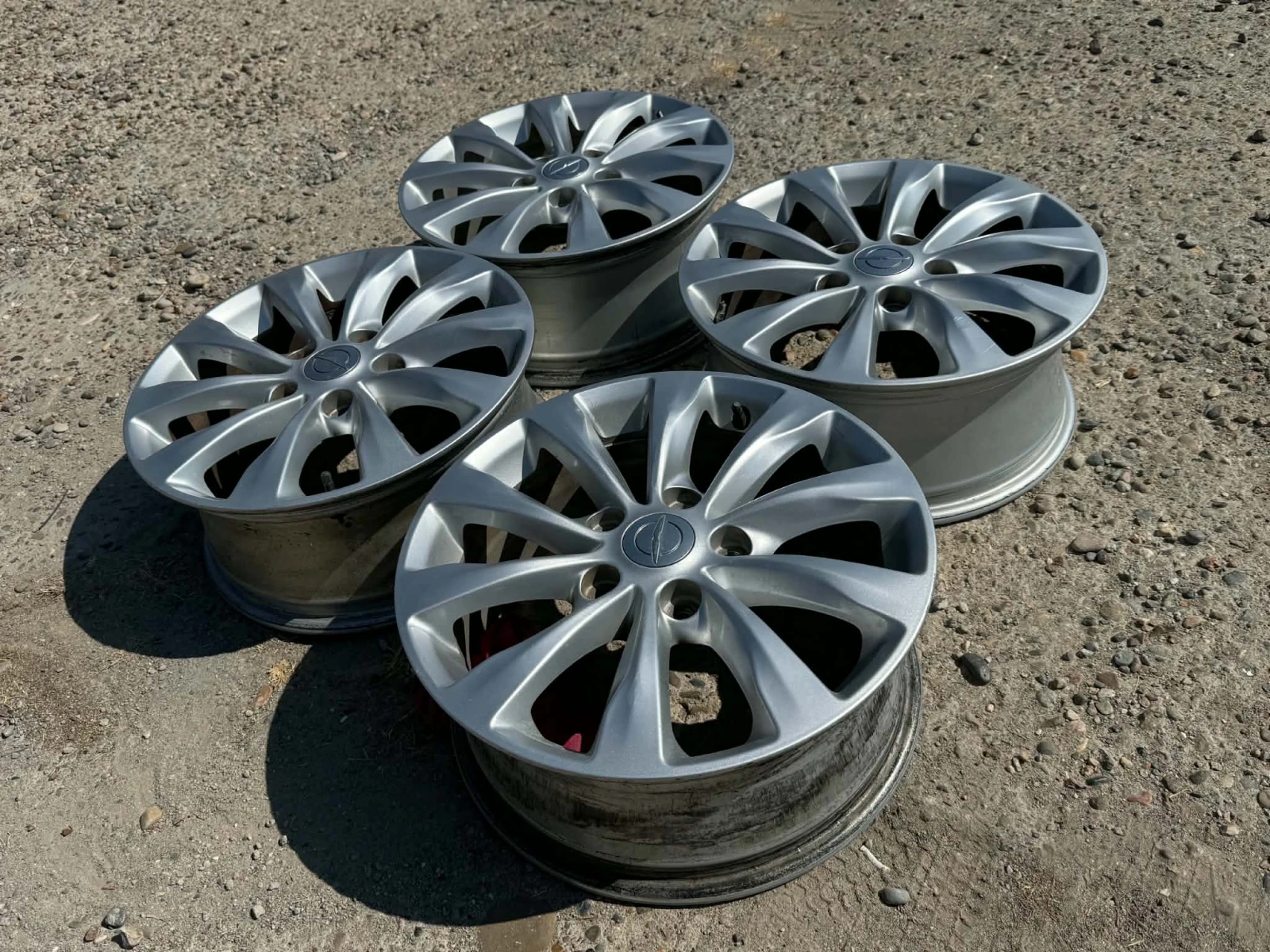 Джанти за Chrysler Pacifica, снимка 2 - Гуми и джанти - 56154159
