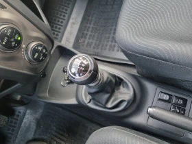 Toyota Yaris 1.33i Facelift ШВЕЙЦАРИЯ , снимка 12