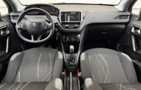 Peugeot 208 1.2i EURO 5B, снимка 10