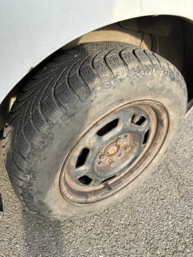 Seat Inka - 800 € / 1564.66 лв. - 50800410 5