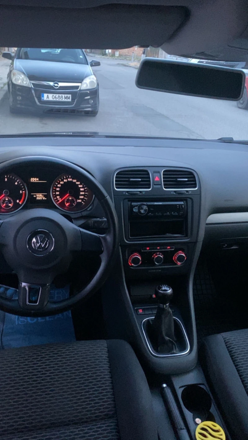 VW Golf, снимка 6 - Автомобили и джипове - 43813357