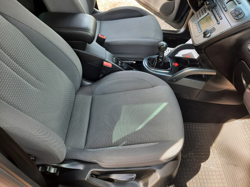 Seat Altea XL 1.9 TDI, снимка 13 - Автомобили и джипове - 45021868
