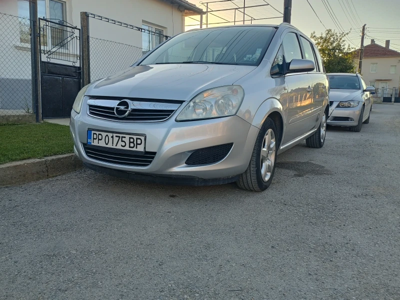 Opel Zafira, снимка 1 - Автомобили и джипове - 48285131