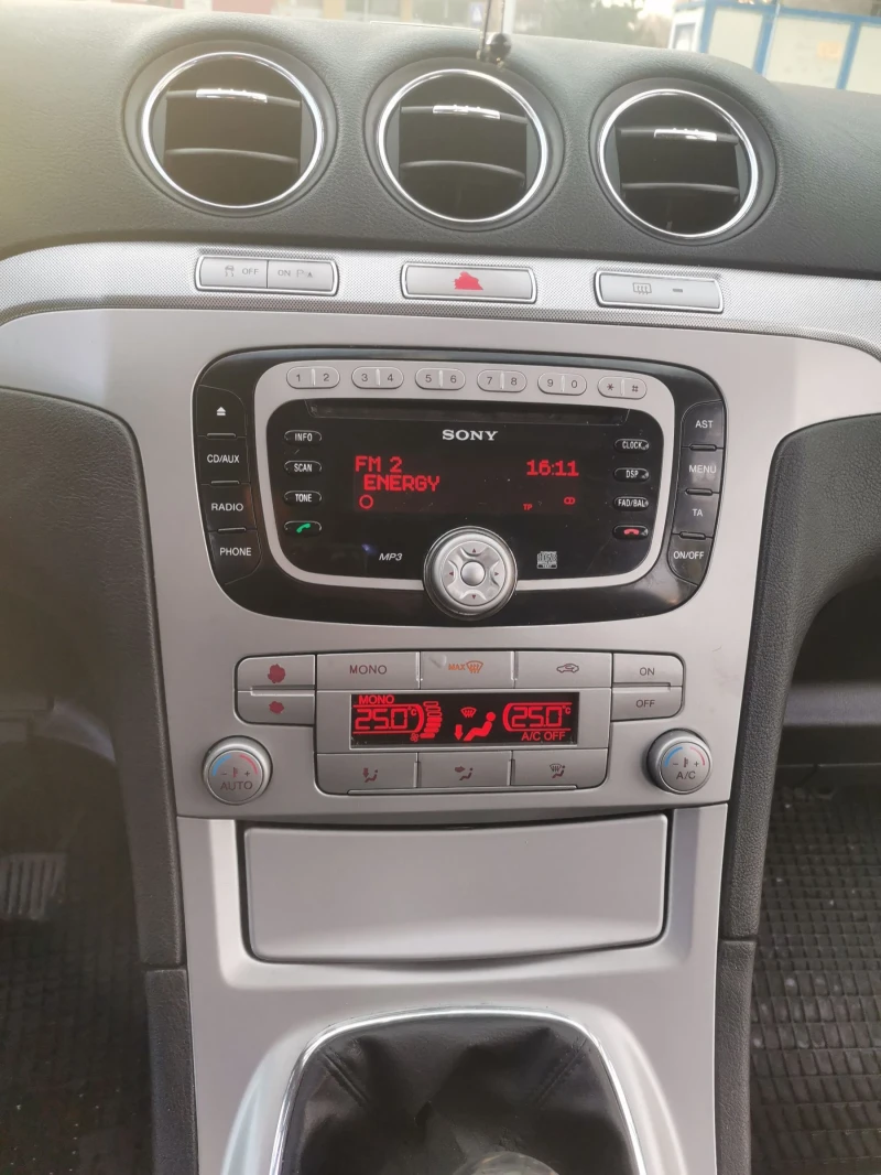 Ford S-Max TDCI* AC* BGрегист+ ОБСЛУЖЕН, снимка 16 - Автомобили и джипове - 51486899