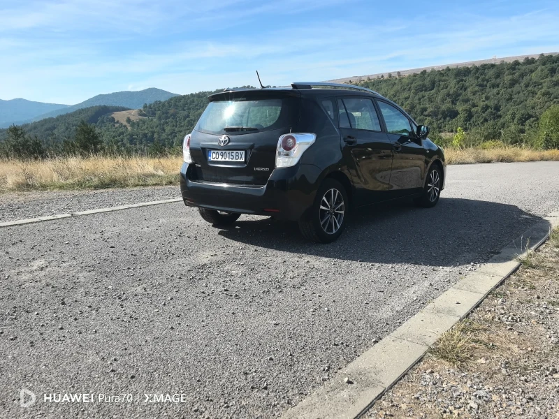 Toyota Verso 1.8, снимка 4 - Автомобили и джипове - 52646313