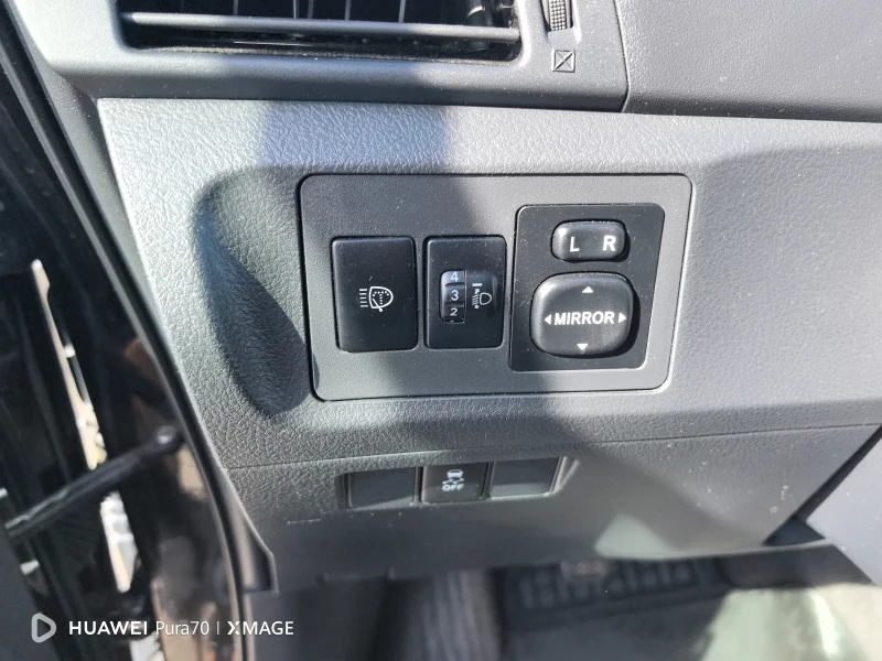 Toyota Verso 1.8, снимка 8 - Автомобили и джипове - 52646313