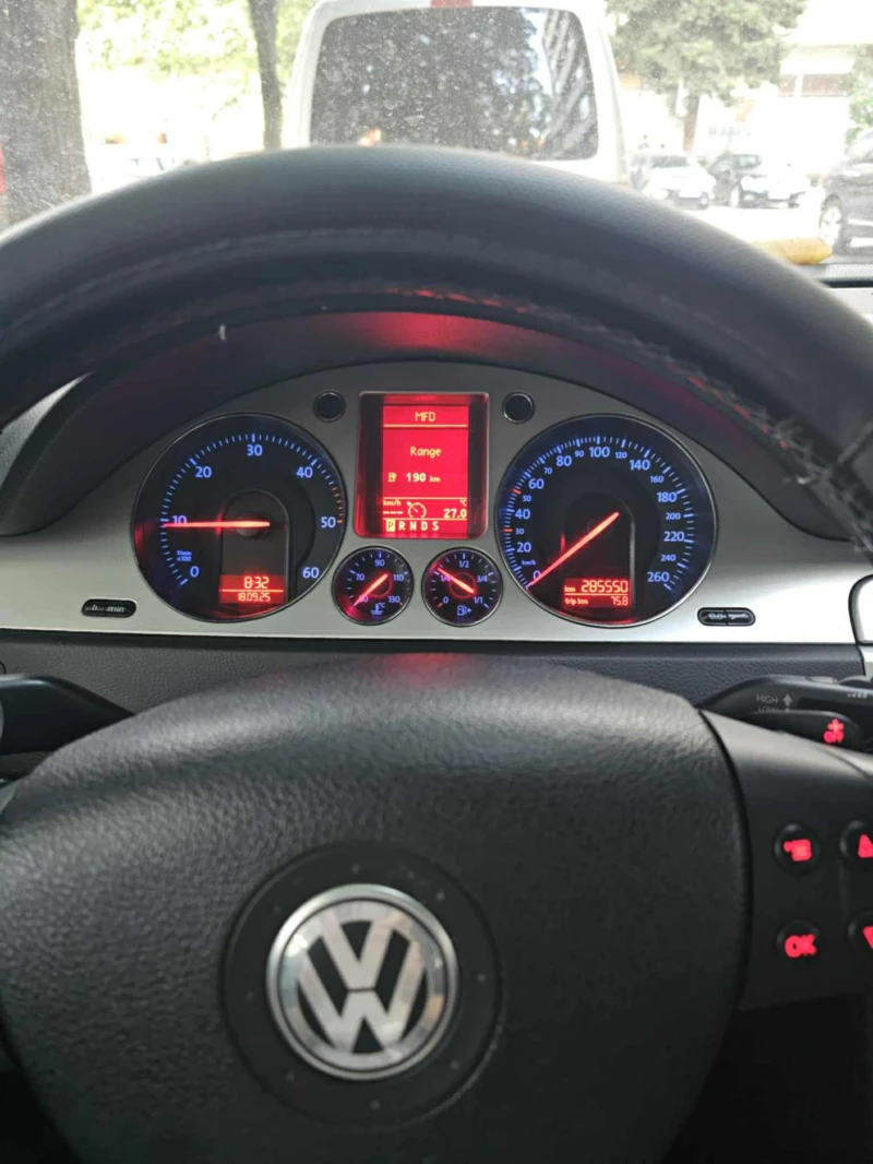 VW Passat B6, снимка 7 - Автомобили и джипове - 52313861