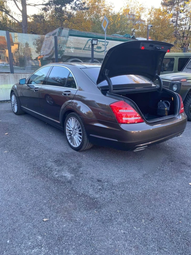 Mercedes-Benz S 500  L Facelift 4MATIC LPG NIGHT VISION HARMAN KARDON, снимка 9 - Автомобили и джипове - 52572858
