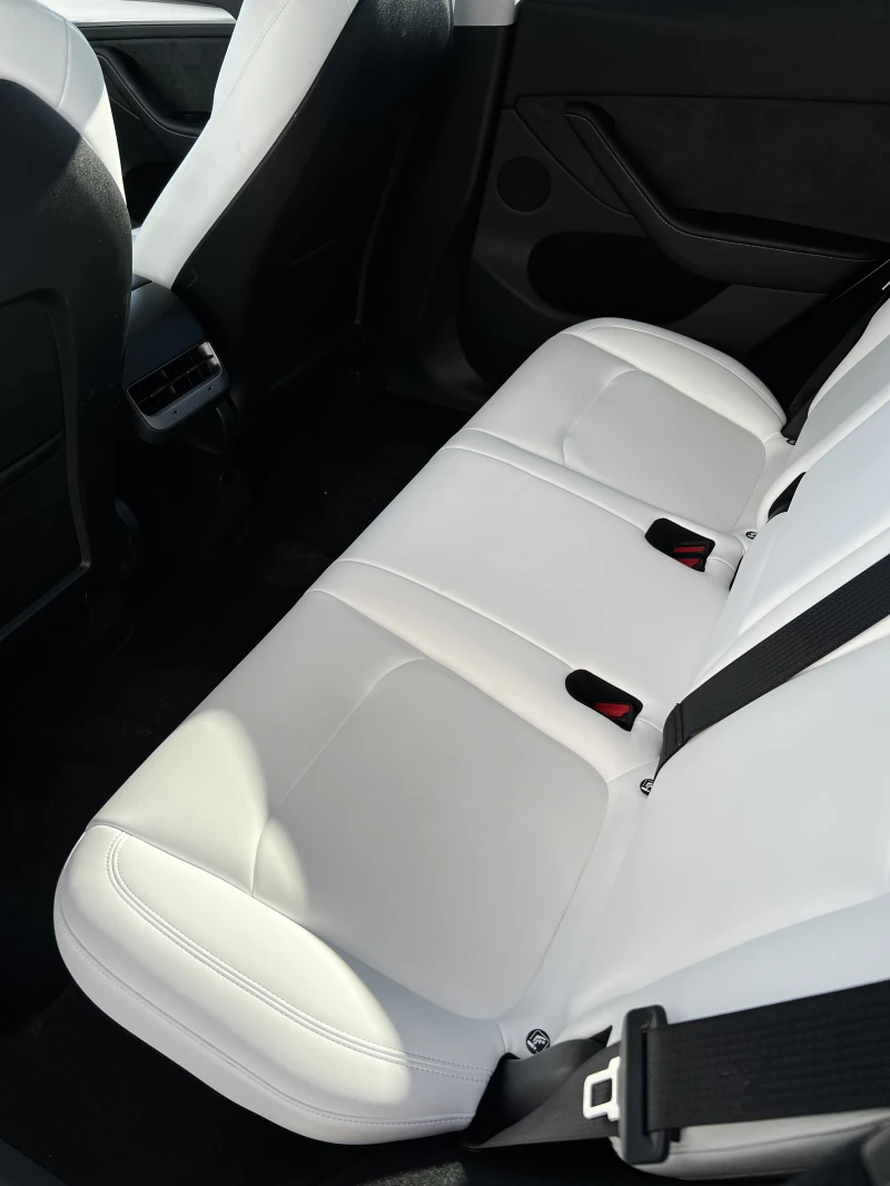 Tesla Model Y Long Range RWD, снимка 13 - Автомобили и джипове - 52707687