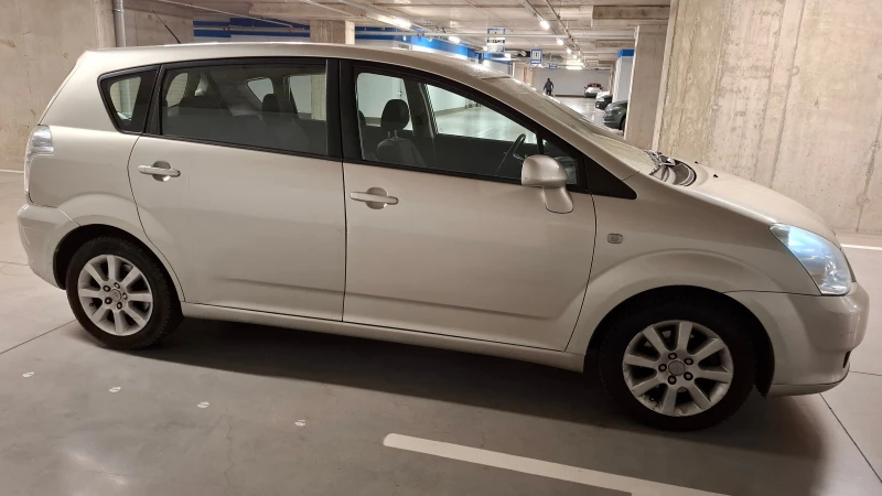 Toyota Corolla verso, снимка 4 - Автомобили и джипове - 53020959