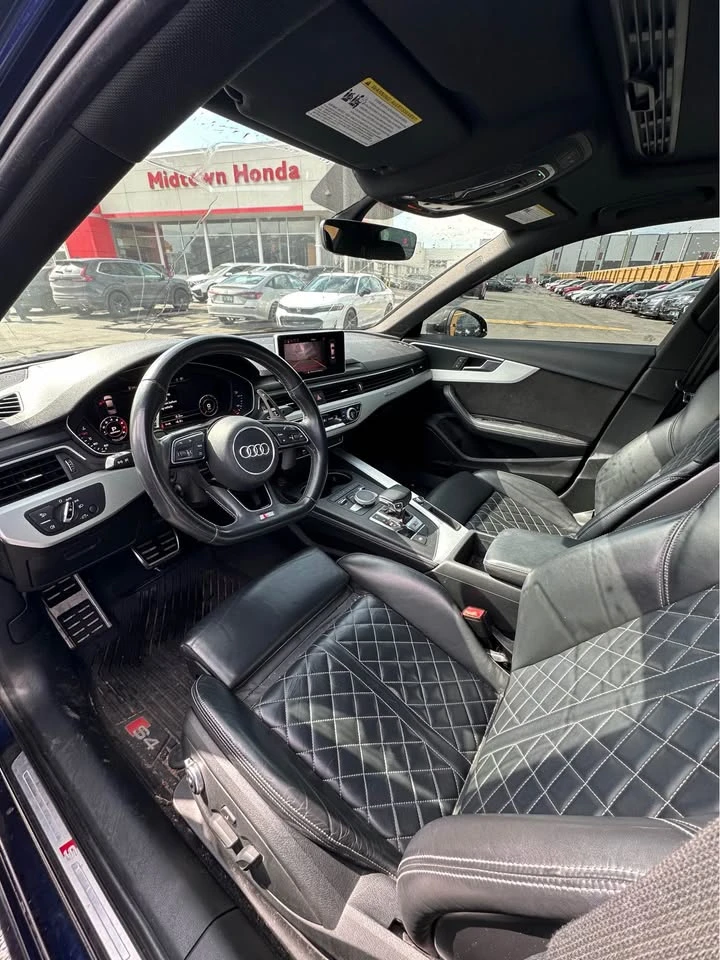 Audi S4 Technik/Quattro/CARFAX/АВТО КРЕДИТ, снимка 9 - Автомобили и джипове - 54022641