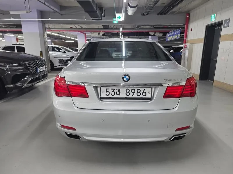 BMW 740 i, снимка 4 - Автомобили и джипове - 55205100