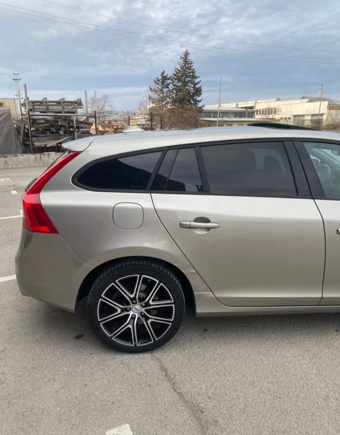 Volvo V60 D4 - изображение 5