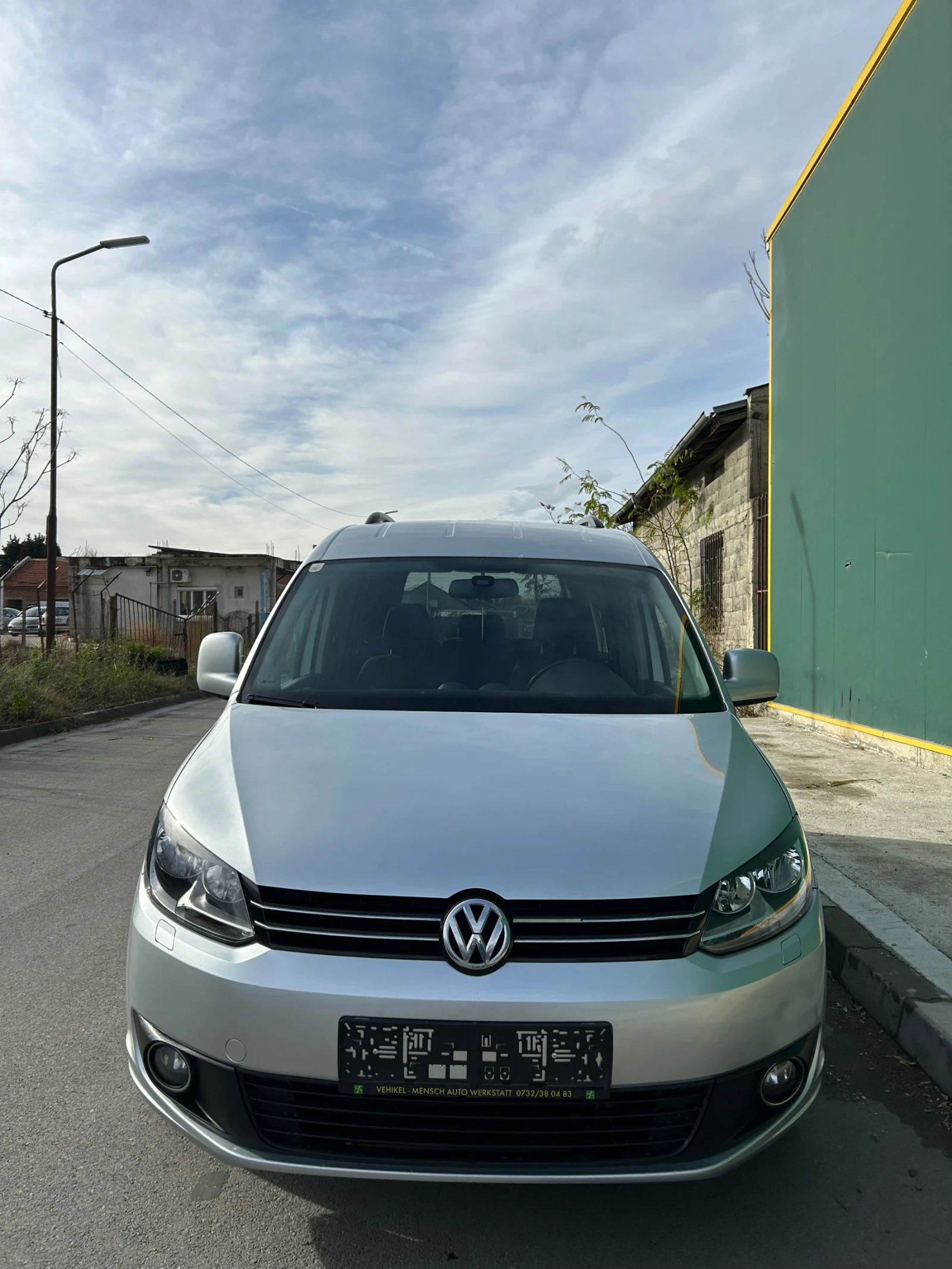 VW Caddy - [1] 