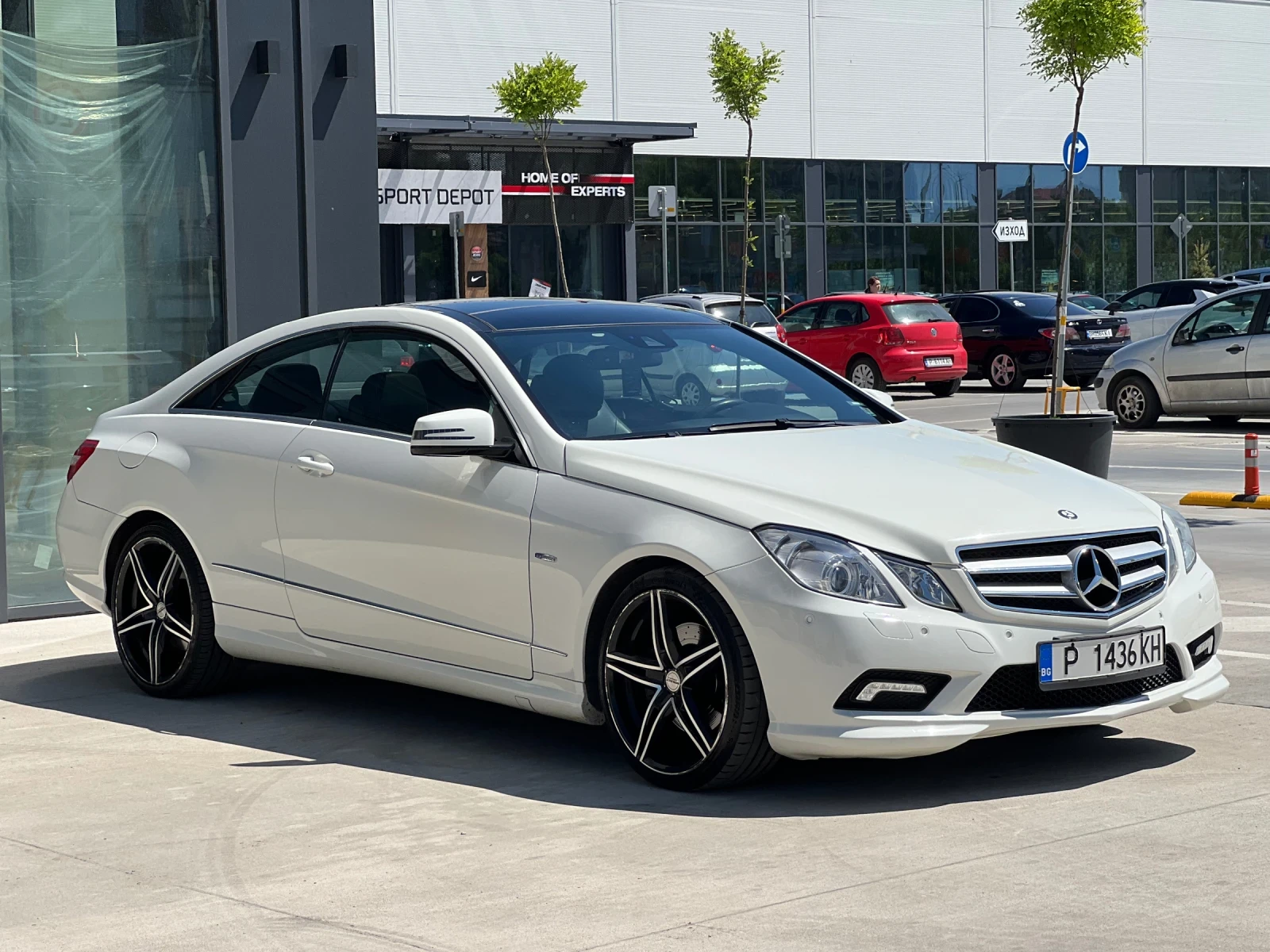 Mercedes-Benz E 250 AMG///Pack/Coupe/Full/Нови Вериги/Каско/19* Rims// - изображение 7